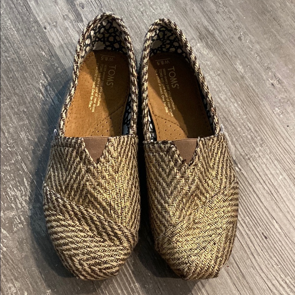 Toms Brown Flats with Chevron Pattern